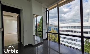 Arriendo Oficina de 357 m² con Terraza en último piso en Chico
