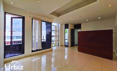 Arriendo Oficina de 357 m² con Terraza en último piso en Chico