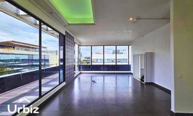 Arriendo Oficina de 357 m² con Terraza en último piso en Chico