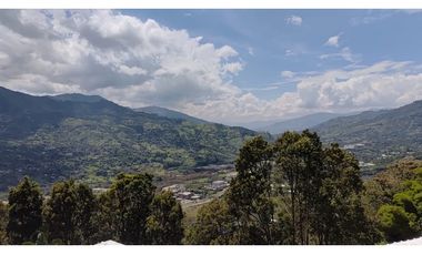 Vendo hermosa finca con SUPERVISTA en Girardota, Loma Los Ochoa