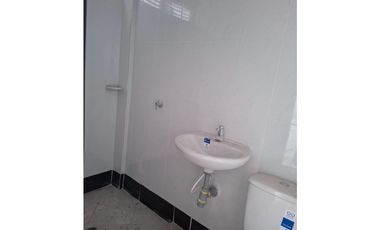 BODEGA-PARQUEADERO CON APARTAMENTOS VILLAVICENCIO