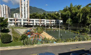 CASA EN VENTA EN LA MACARENA