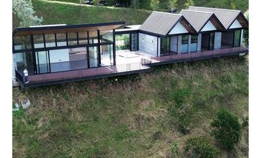 Espectacular casa para estrenar en El Retiro