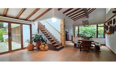 Casa campestre ubicada en el municipio de Rionegro, Antioquia.