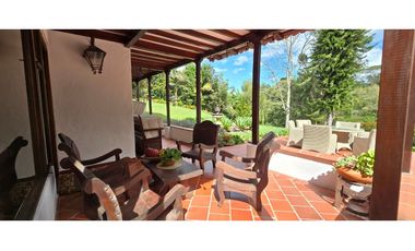 Casa campestre ubicada en el municipio de Rionegro, Antioquia.