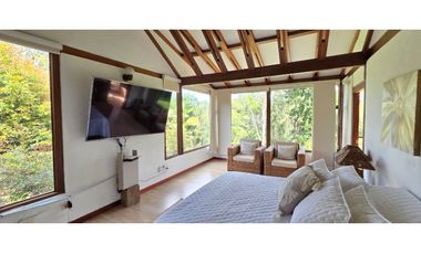 Casa campestre ubicada en el municipio de Rionegro, Antioquia.