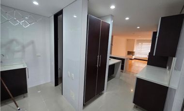 SE ARRIENDA APARTAMENTO EN CONJUNTO RESERVA DE LA SIERRA USAQUEN