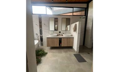 Casa en Arriendo en El Retiro