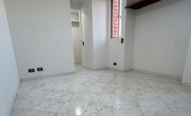 Apartamento en Venta Poblado Yarumos 84m² 3 Hab 2 Garajes