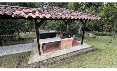 VENTA DE FINCA EN MONTENEGRO, QUINDO, COLOMBIA