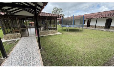 VENTA DE FINCA EN MONTENEGRO, QUINDO, COLOMBIA