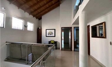 Venta Casa Cola Del Zorro Poblado Medellín