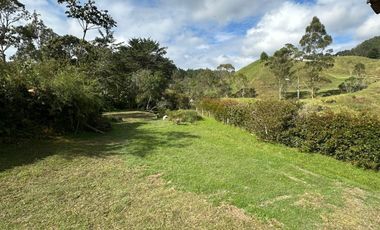 FINCA EN VENTA EN EL RETIRO VEREDA EL CHUSCAL.