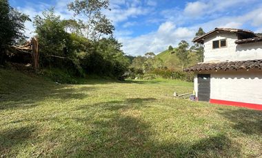 FINCA EN VENTA EN EL RETIRO VEREDA EL CHUSCAL.