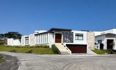 CASA DE UN NIVEL EN VENTA EN MARINA DE PUNTA TIBURÓN