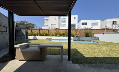 CASA DE UN NIVEL EN VENTA EN MARINA DE PUNTA TIBURÓN