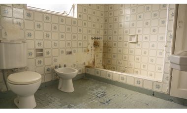 Venta | Importante inmueble sobre esquina | Rentabilidad asegurada.