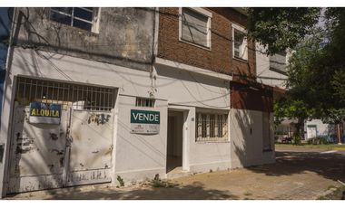 Venta | Importante inmueble sobre esquina | Rentabilidad asegurada.