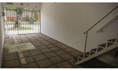 Venta | Importante inmueble sobre esquina | Rentabilidad asegurada.