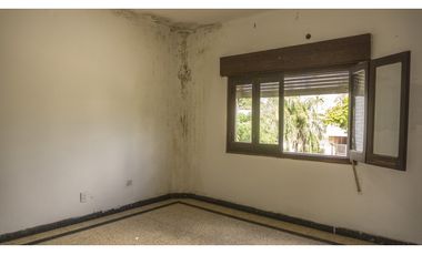 Venta | Importante inmueble sobre esquina | Rentabilidad asegurada.