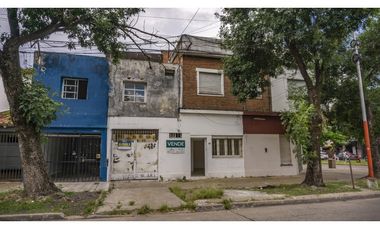 Venta | Importante inmueble sobre esquina | Rentabilidad asegurada.