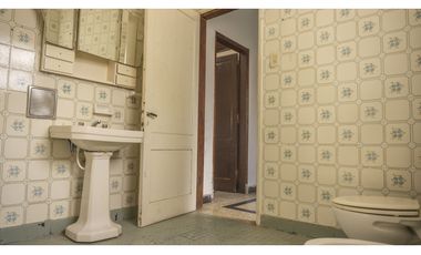 Venta | Importante inmueble sobre esquina | Rentabilidad asegurada.
