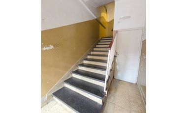 Departamento 3 amb. a la calle - Cerrito y Av. J. B. Justo