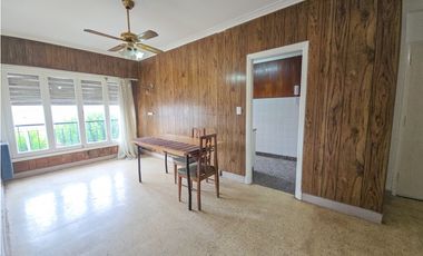 Departamento 3 amb. a la calle - Cerrito y Av. J. B. Justo