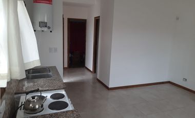 Casa 3 amb, con garage y parque - Angelelli y 11 de Septiembre