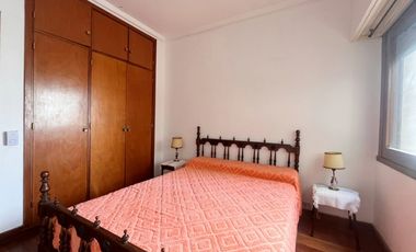 ALQUILER 24 MESES - TRES AMBIENTES EN LA PERLA CON BALCÓN SALIENTE