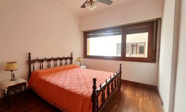 ALQUILER 24 MESES - TRES AMBIENTES EN LA PERLA CON BALCÓN SALIENTE