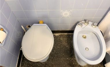 ALQUILER 24 MESES - TRES AMBIENTES EN LA PERLA CON BALCÓN SALIENTE