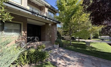 Venta de casa en Lujan de Cuyo