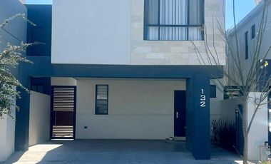 Casa - Fraccionamiento Las Flores