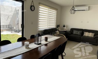 Casa - Fraccionamiento Las Flores