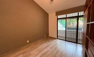 Residencia recién remodelada en Las Fincas, Jiutepec