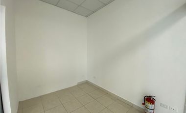 LOCAL / COSTA DEL ESTE / PLAZA 507 / 94M / PLANTA ALTA / 3 PARKING