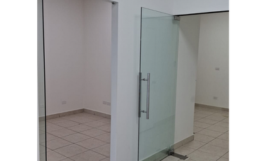 LOCAL / COSTA DEL ESTE / PLAZA 507 / 94M / PLANTA ALTA / 3 PARKING