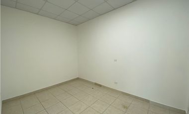 LOCAL / COSTA DEL ESTE / PLAZA 507 / 94M / PLANTA ALTA / 3 PARKING