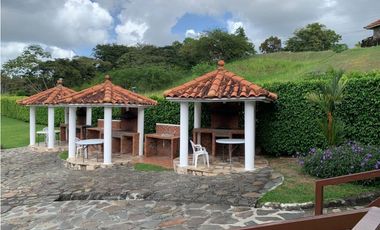 SAN CARLOS / EL VALLE VILLAGE / 1600M / AREA SOCIAL / PISCINA / AG