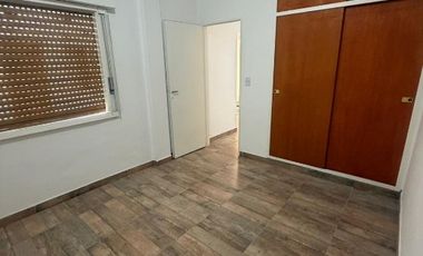 Casa en alquiler en Ramos Mejia Sur