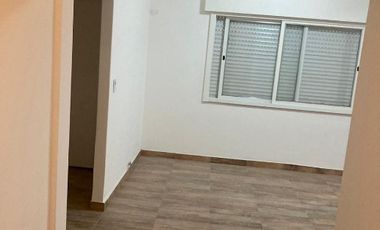 Casa en alquiler en Ramos Mejia Sur