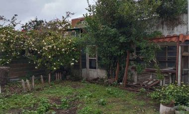 VENTA CASA 7 AMBIENTES. SARANDÍ. TERRAZA Y JARDIN