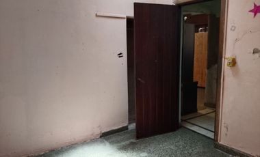 VENTA CASA 7 AMBIENTES. SARANDÍ. TERRAZA Y JARDIN