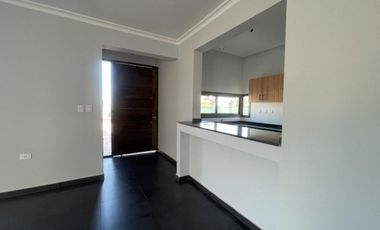 Casa en Venta - Bº Milcayac II - Maipú