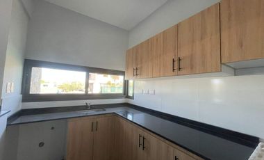 Casa en Venta - Bº Milcayac II - Maipú