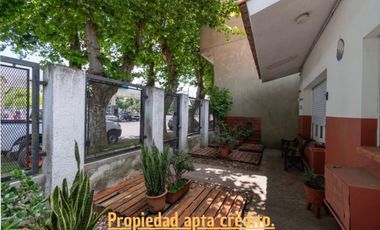 CASA EN VENTA GRANADERO BAIGORRIA 2 DORMITORIOS