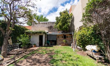 CASA EN VENTA GRANADERO BAIGORRIA 2 DORMITORIOS