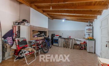 2 Casas + Departamento B° Don Bosco II