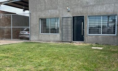 VENTA CASA DE 2 HABITACIONES. POCITO